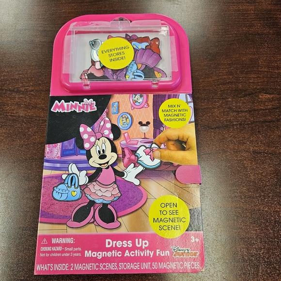 Minnie Mouse Magnetic Book and Storage 31 Magnets - Picture 2 of 5